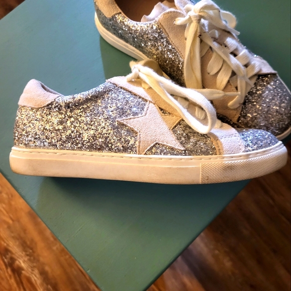 Nature Breeze Shoes - Silver Glitter Lace Up White Star Platform Sneaker
